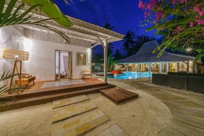 Villa Merano - Huge pool - Meno