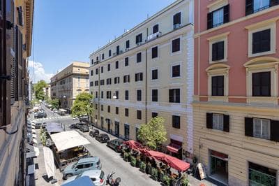 Rome As You Feel - Santamaura Vatican Apartment