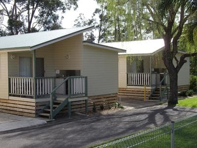 Pleasurelea Tourist Resort & Caravan Park
