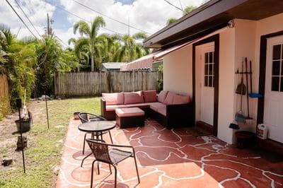 Light & Cozy House in Pompano Beach - BBQ, Patio, Parking