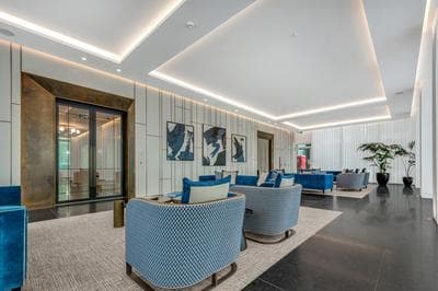 Modern 01 & 02 Bed Apartment in Canary Wharf