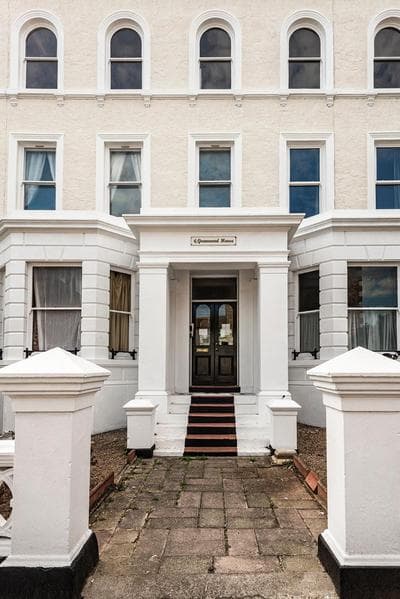 Rock Pool Reach - Central Broadstairs with parking space, close to beach and town