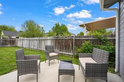 Remodeled, Charming Retreat on the City's Doorstep