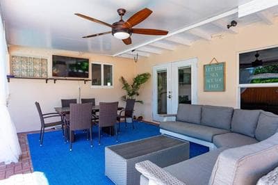 Beautiful Pompano Beach retreat! Salt water pool!