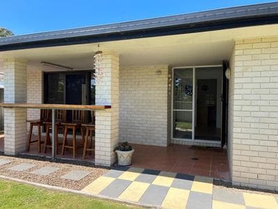 35 Rumbalara Avenue Rainbow Beach Pool Aircon Pets Welome