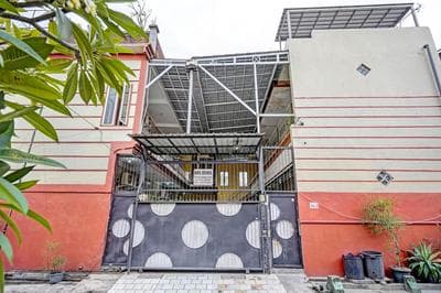 OYO 91795 Kos Jeehel Syariah