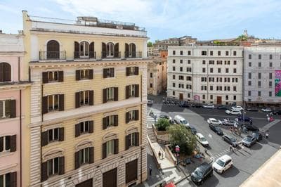iFlat Home with views