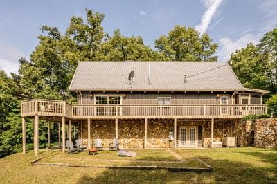 Sky Bear Lodge at Three Little Bears Retreat