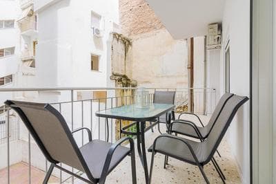 A Modern 2-bedroom Apartment near Areios Pagos