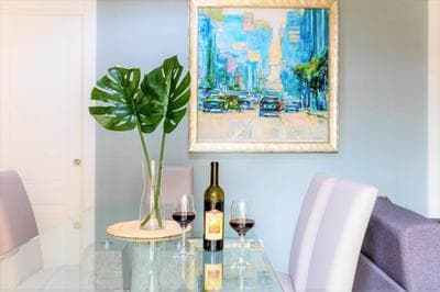 Hostly - Art & Color Rome Midtown - 3BR 2BA
