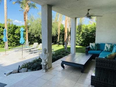 Spectacular luxury 3000 square ft house on 1/3 of acre