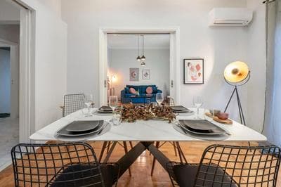 Luxury 2 bdroom apt- Megaro Mousikis