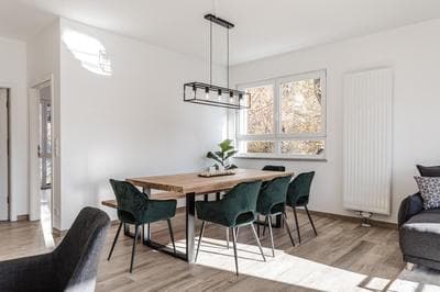 JAMA - Stilvoll&Modern, Zentral, Uni, Freies Parken, Große Gruppen, WLAN