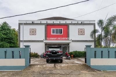RedDoorz Syariah near Transmart Padang