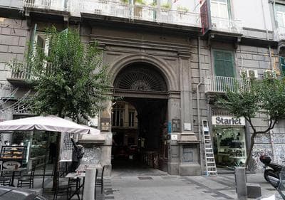 Vesuvius Luxury Home