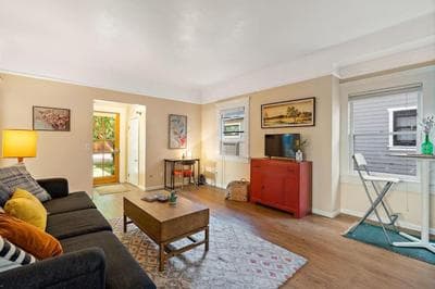 Historic Northend One Bedroom Home Near Foothills
