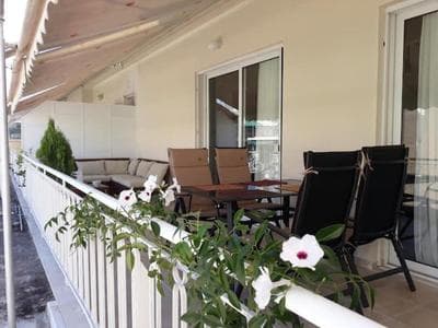 AthenSunapartment top floor 5min metro