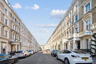 Notting Hill Glamour