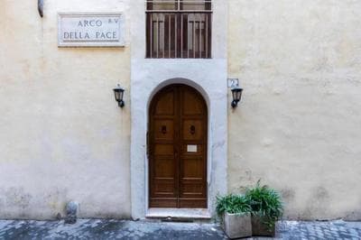 Daplace - Emilia Apartment