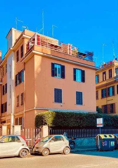Vale Vatican Apartment