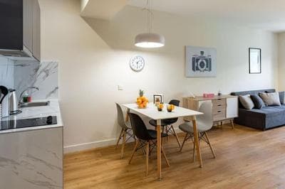 Deluxe Suite by Acropolis Cozy Suites