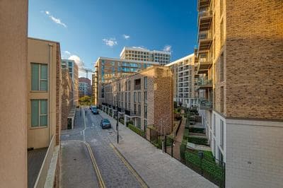 Austin David Apartments Royal Wharf