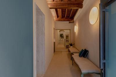 Design apartment with private pool in Campo dei Fiori