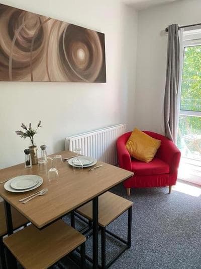 Lovely 2 bedroom flat in greater london