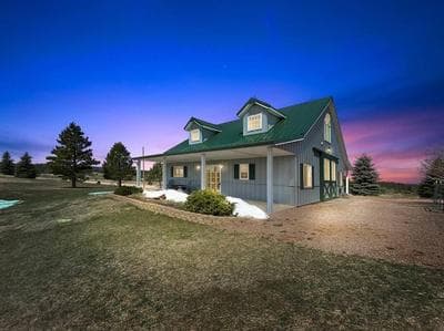 Unique Barn Stay Close to The Hills