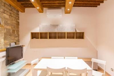 Cozy and Charmin 3BR Apartment Steps By Duomo