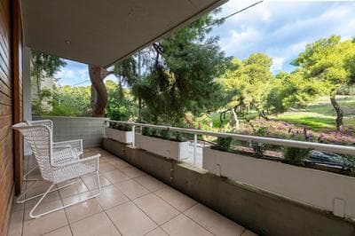 Phaedrus Living: Luxury Flat Vouliagmeni