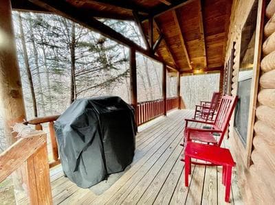 Good life cabin 2 · Bryson City cabin with hot tub and fire pit