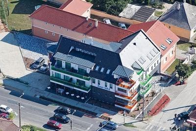 Azúr Ház Viola Apartman