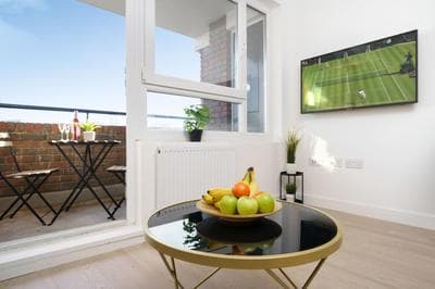 Stunning Duplex near Canary Wharf & O2 & City Views