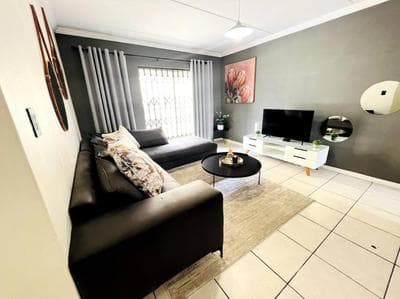 15min to OR TAMBO perfect long stay WiFi & Netflix