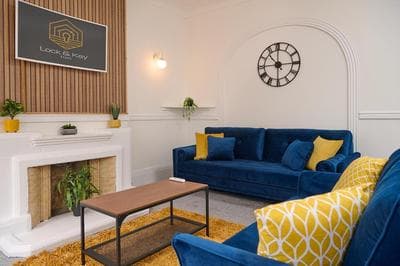 Spacious 3 Bedroom Apartment- Crouch End