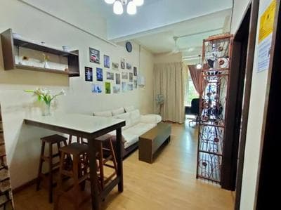 1 MINUTES TO TOWER SENTRAL INTAN HOMESTAY 6 ROOMS