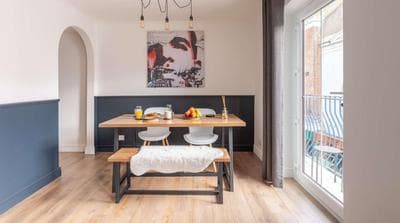 Brand New, Stunning, Central Old Town Balcony Flat