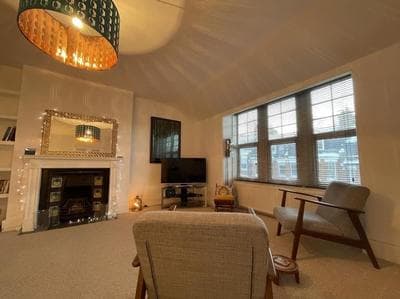 Spacious two bedroom flat in prestigious Highgate.