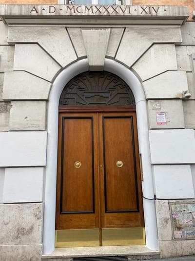 Roma private rooms
