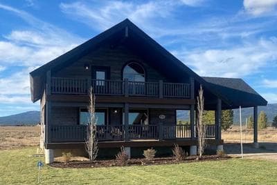 Lakeview, Snowmobilers Hot Tub