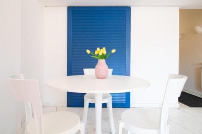 BLUE DOOR Apartment