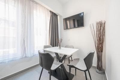 Iguana Gold Luxury Suites 2 ( 1 min from Ermou street)