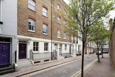 Stunning 3 Bed Townhouse in the heart of Mayfair