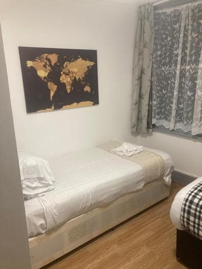 3 Bed Sea View Apartment @ 10B George Street