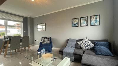 Fully Serviced Three Bed House in Durham