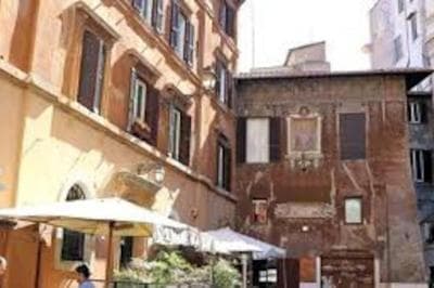 La Corte antica dei Banchi Vecchi