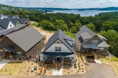 Lakeside Retreat