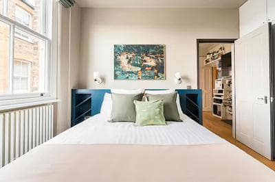 Stylish and Modern Flat in Fulham