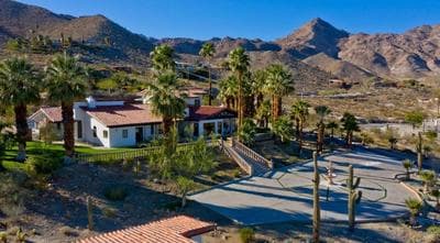 Big Horn Desert Estate Luxury Smarthome - Amazing Pool & Game Room!